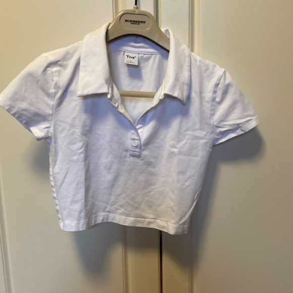 2 X TNA CROPPED WHITE TEE and WHITE CROPPED COLLARD SHIRT SIZE S . - Picture 8 of 14